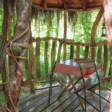 L'arbre A Country house